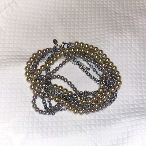 Is Sophia Pearl and chain necklace